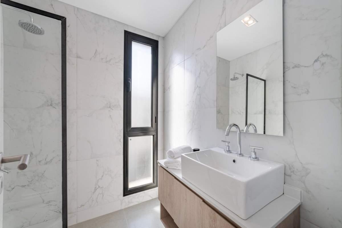 Casa en venta a estrenar equipada de 3 dormitorios Distrito 20  Nuevo Poeta Lugones