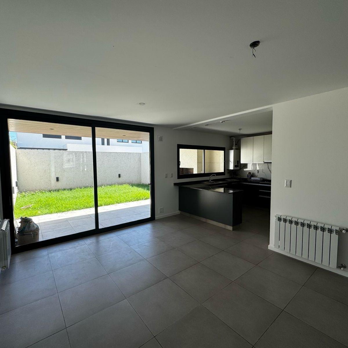 Exclusivo Duplex en Venta - Terrazas de Manantiales - Ubicación Privilegiada 3