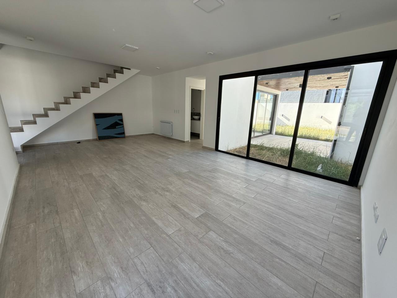 DUPLEX EN VENTA DOCTA