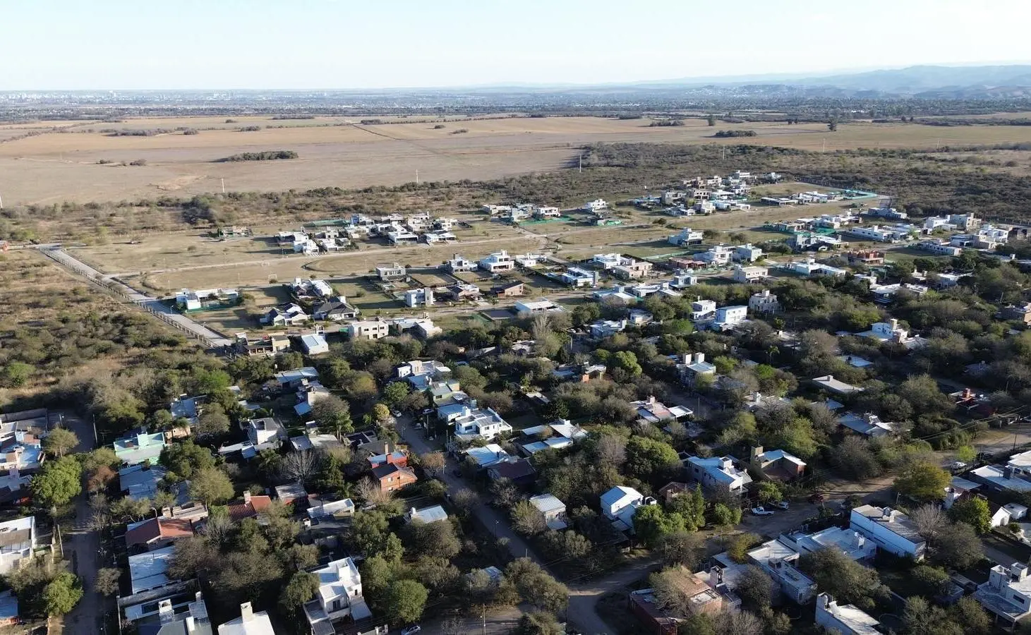 Terreno a la venta en La Cercanía 1.000m2 3