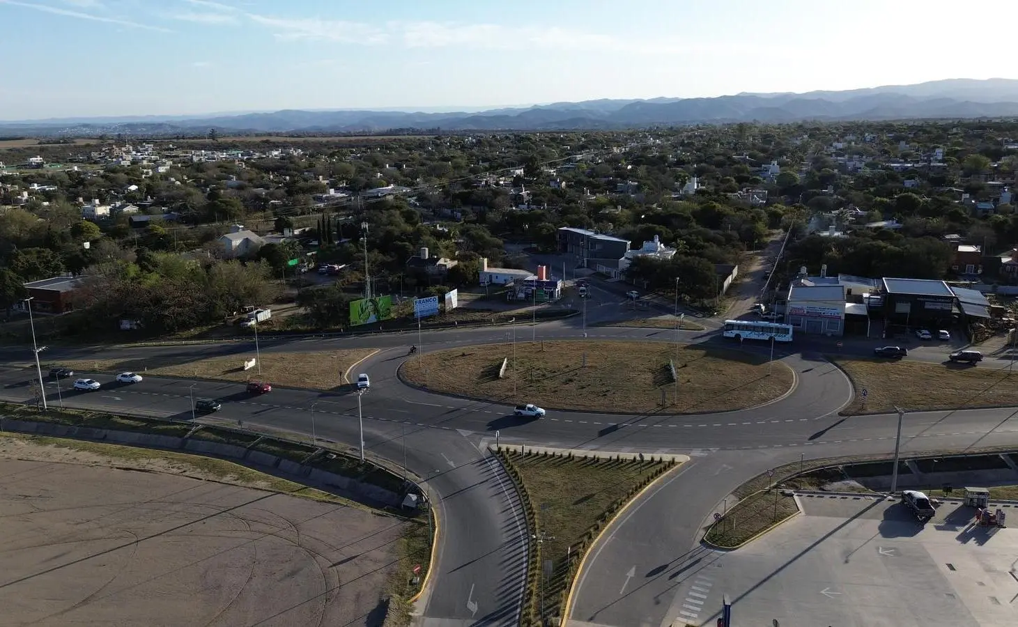 Terreno a la venta en La Cercanía 1.000m2 2