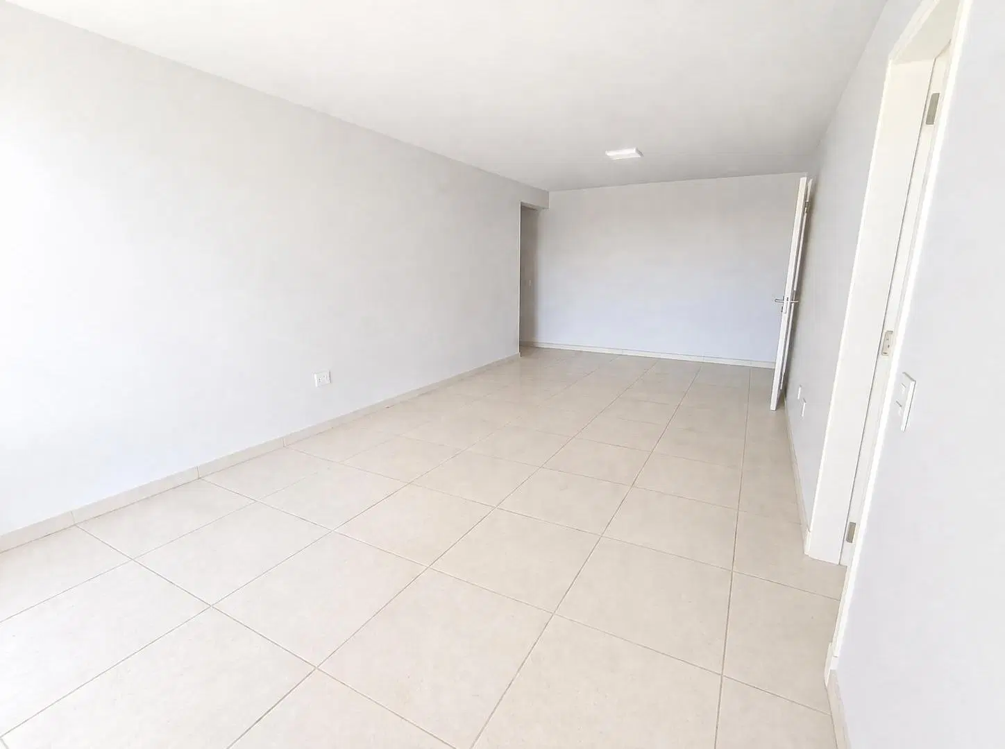 DEPARTAMENTO EN VENTA A ESTRENAR DE DOS DORMITORIOS CON COCHERA EN OPERA PARK 2