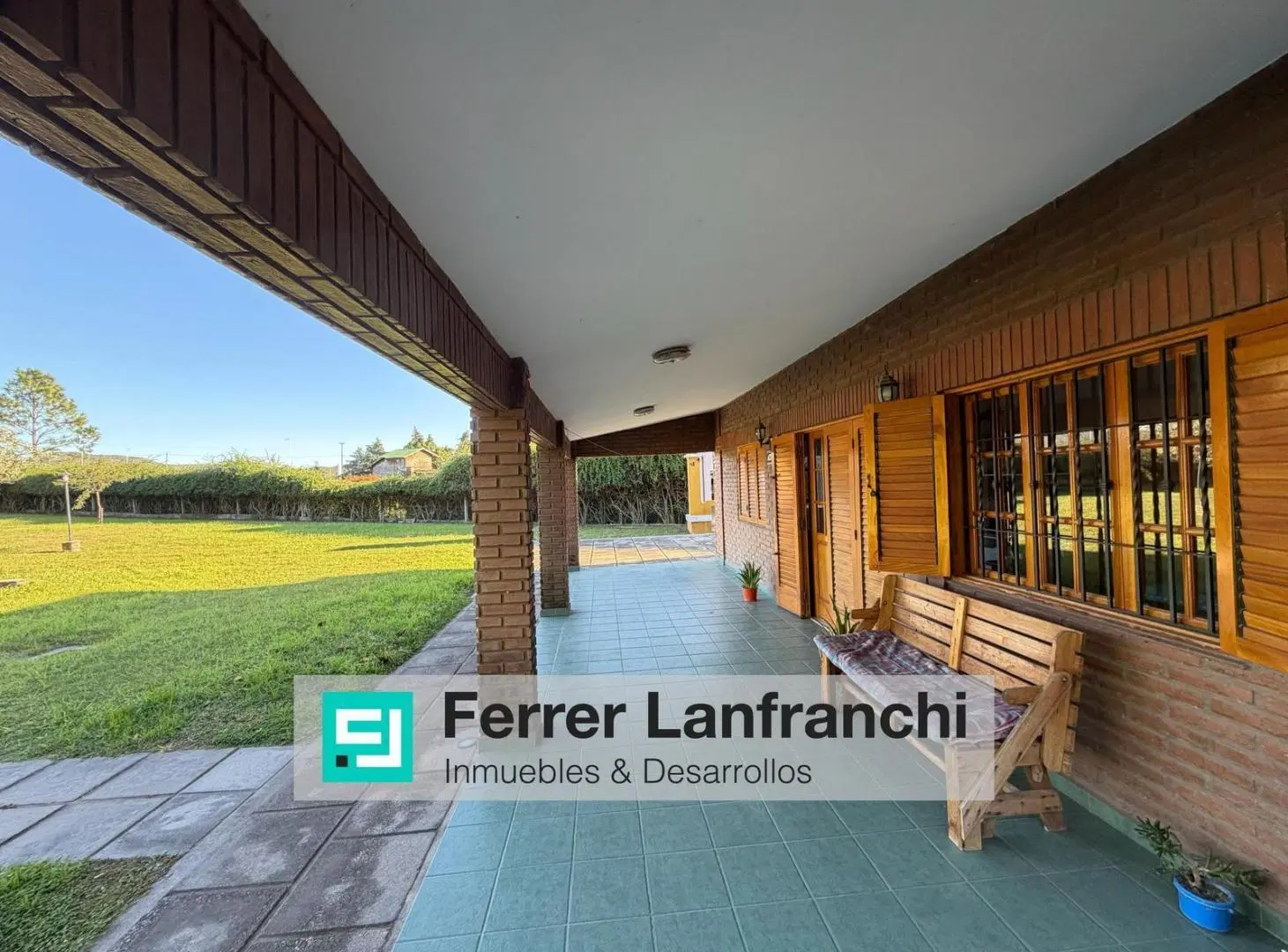 CASA EN VENTA FALDA DEL CARMEN 2