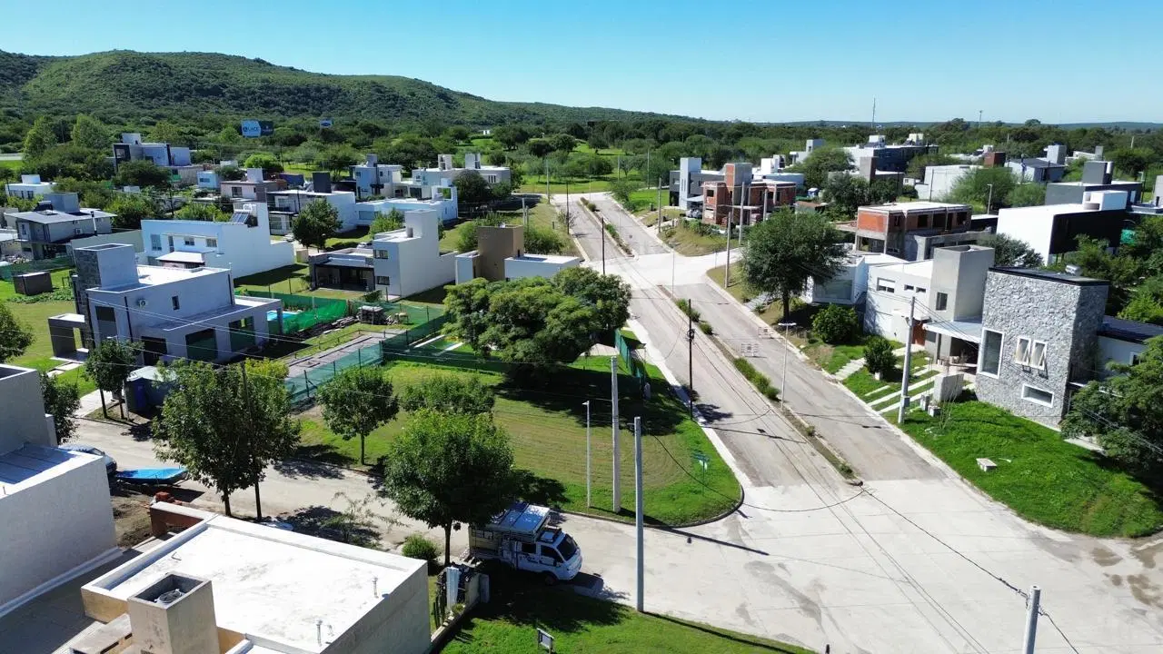 LOTE EN VENTA TEJAS IV 350 M2 3