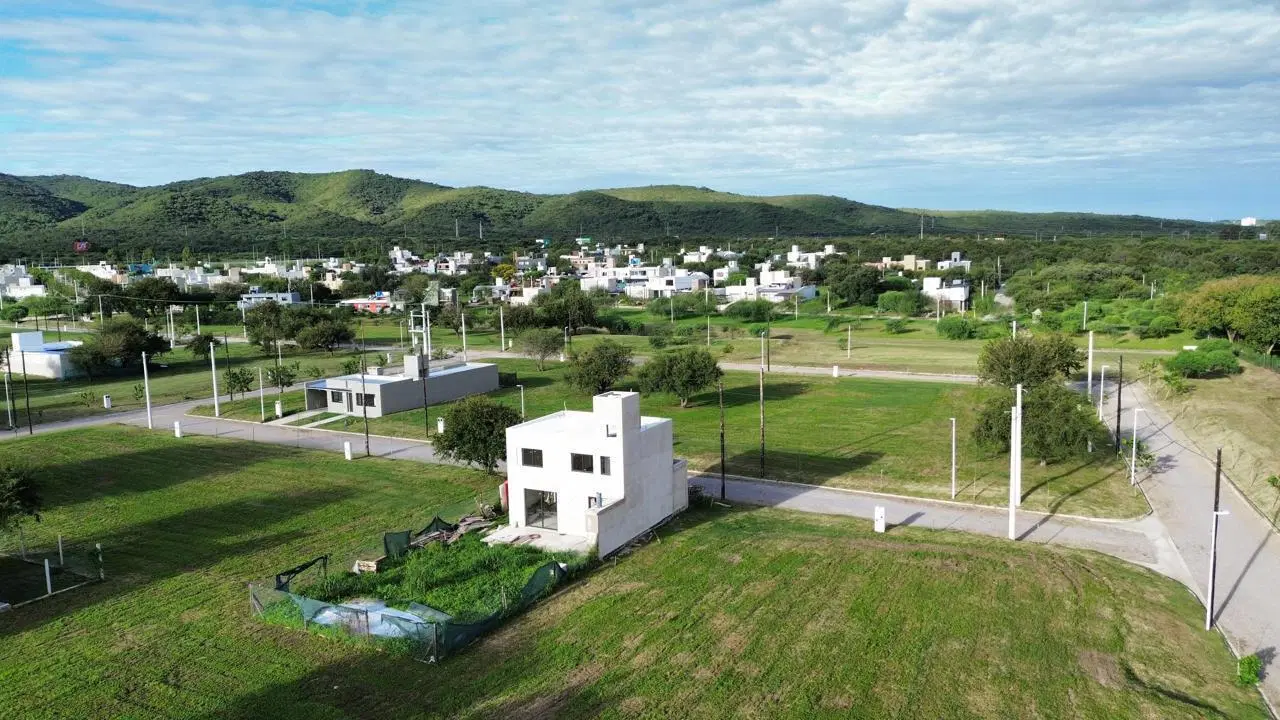 LOTE EN VENTA TEJAS IV 350 M2 4