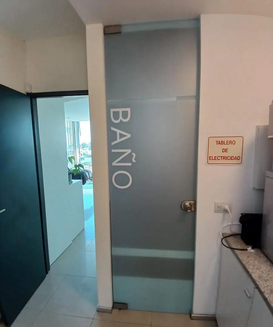 VENTA DE COMPLEJO DE OFICINAS  LOCAL COMERCIAL PREMIUM EN CERRO DE LAS ROSAS 3