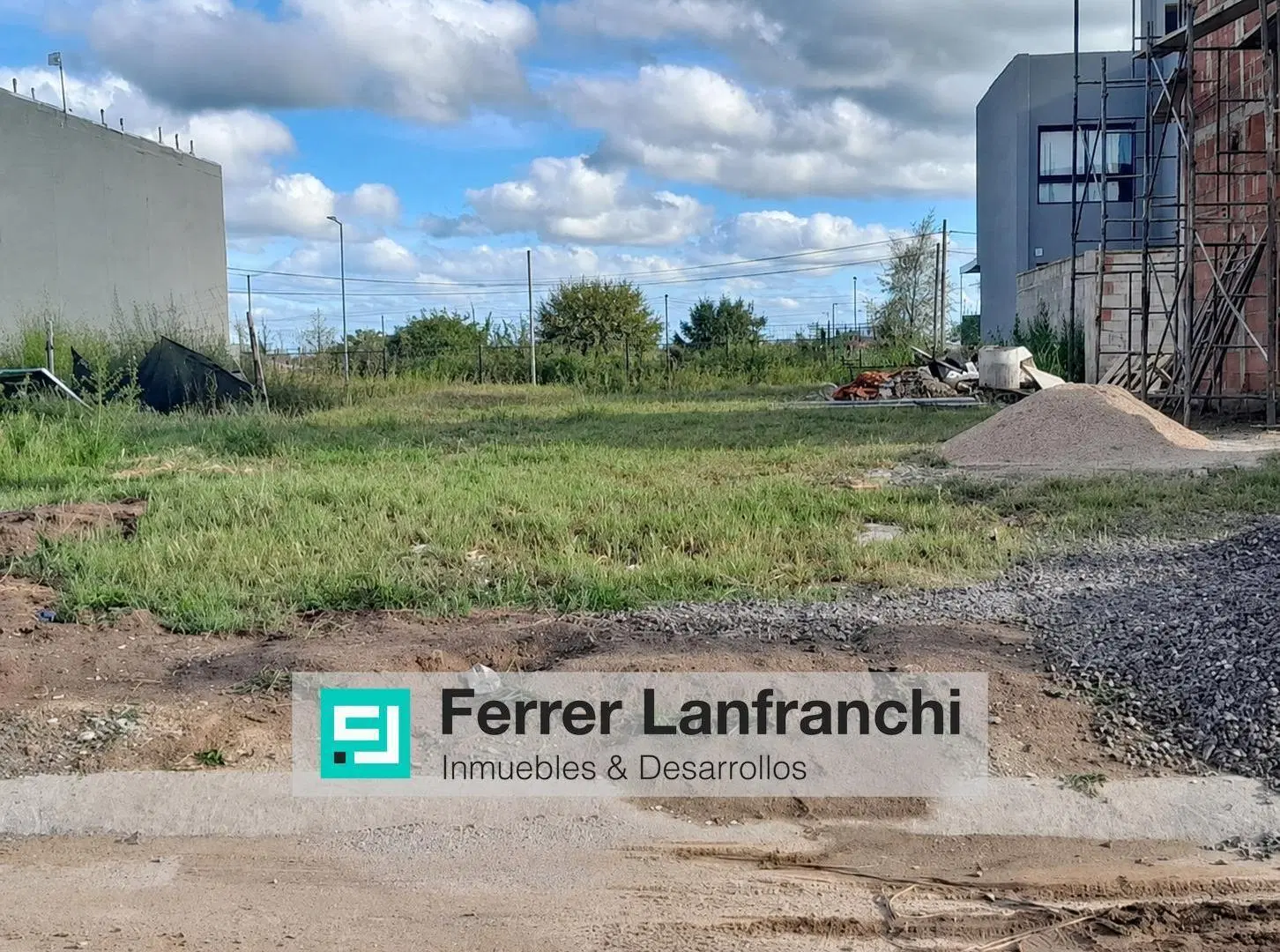 LOTE  CENTRAL EN VENTA DE 250 M2 EN DOCTA AVENIDA MALAGUEÑO 3