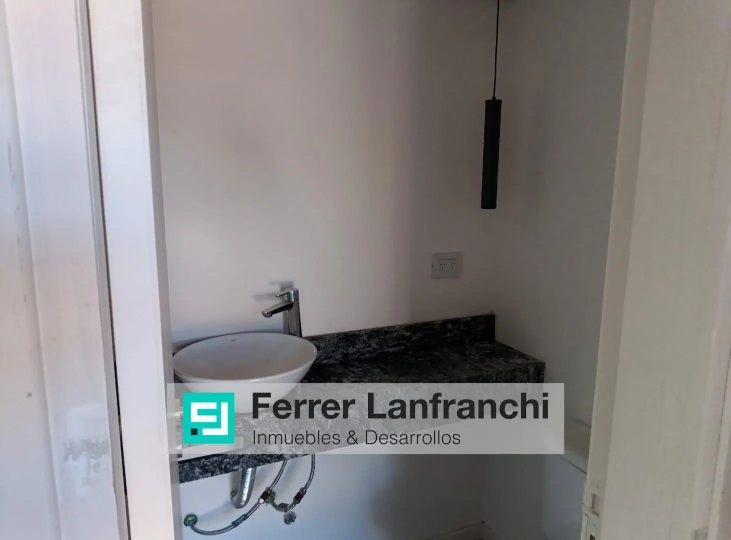 VENTA DE DUPLEX 3 DORM. DOCTA AVENIDA 5