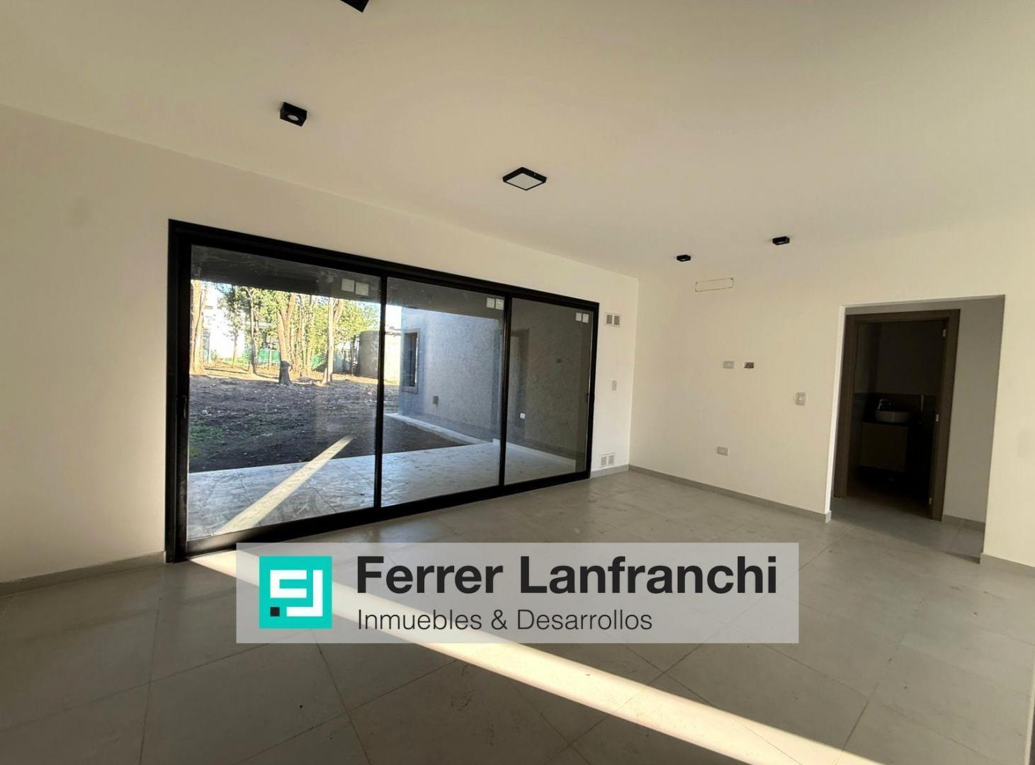 Casa en VENTA en Villa Catalina