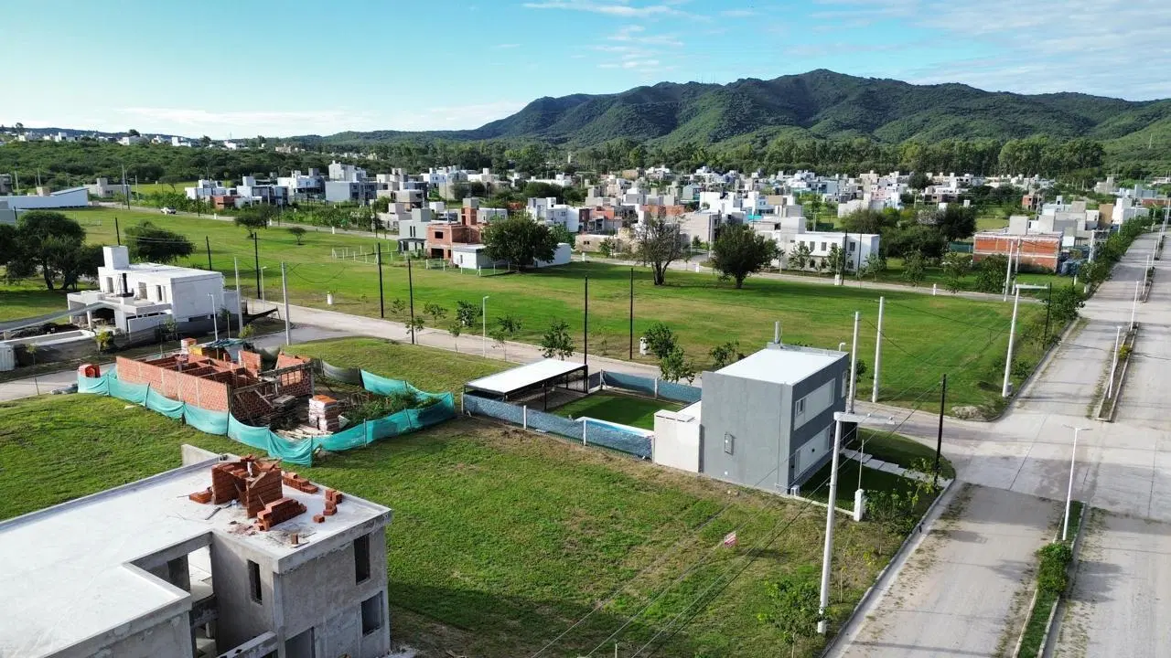 CASA EN VENTA TEJAS IV 2