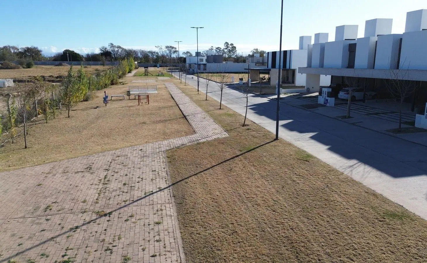 LOTE EN VENTA APTO DÚPLEX DISTRITO SUR 8
