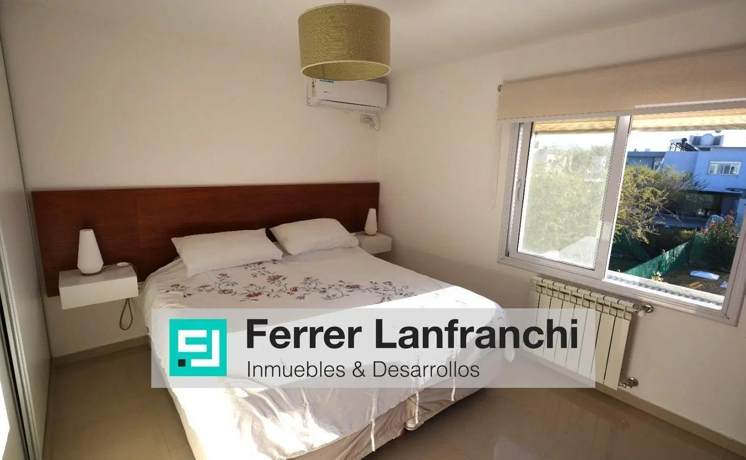 CASA EN VENTA VILLA CATALINA CON PILETA - 3 DORMITORIOS 5