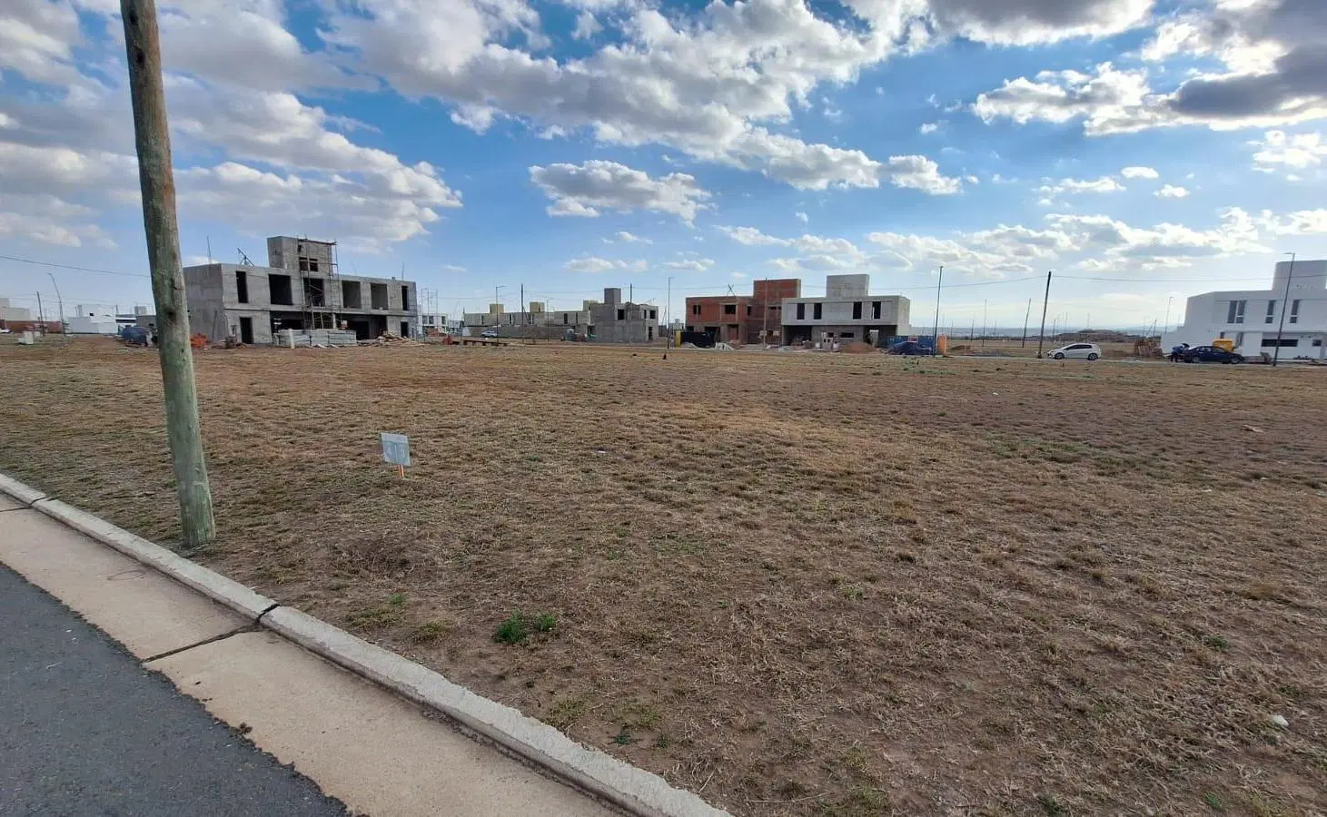 Lote residencial en venta, Cuestas de Manantiales 8