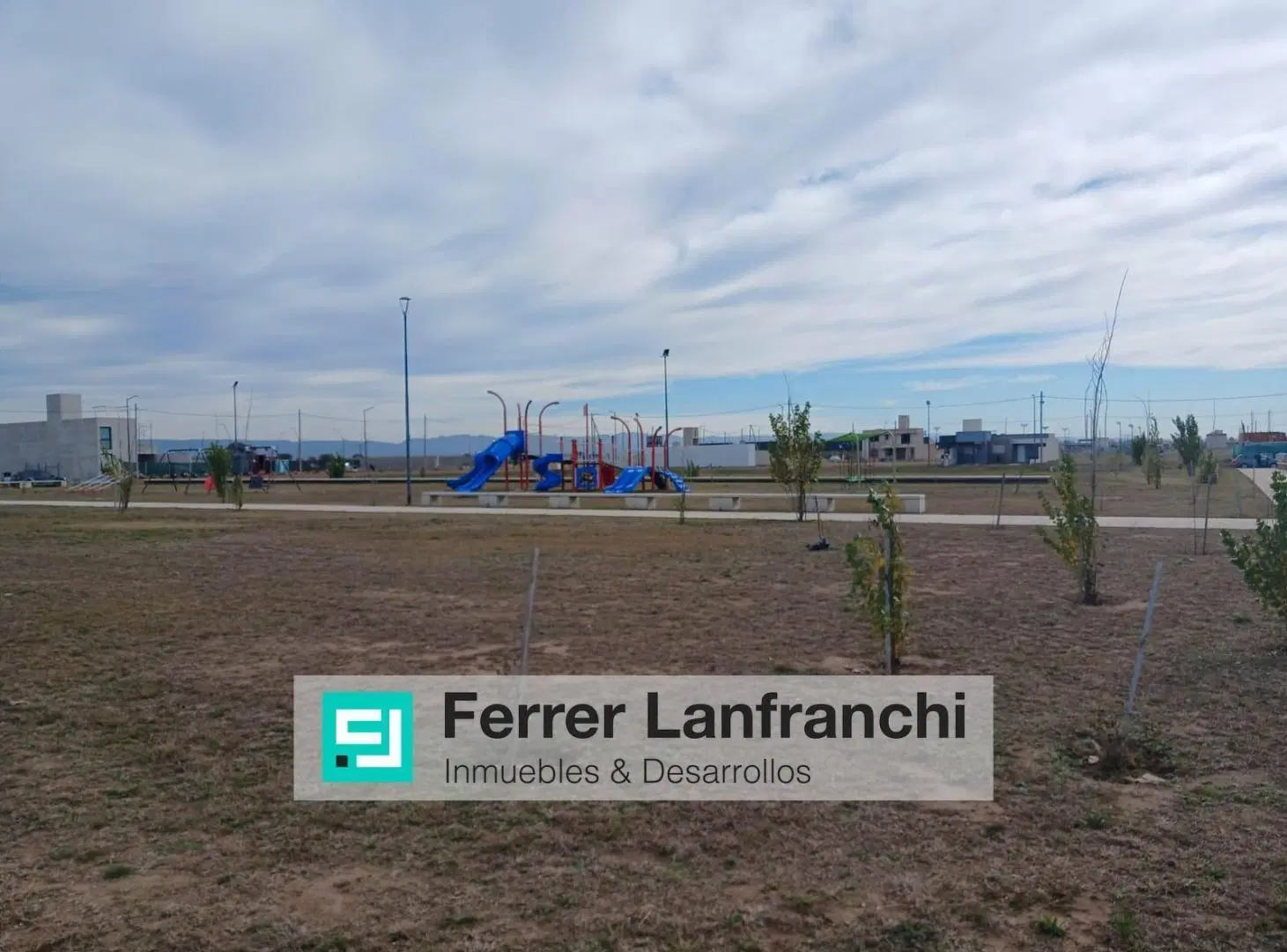 Terreno en Cuestas de Manantiales 4