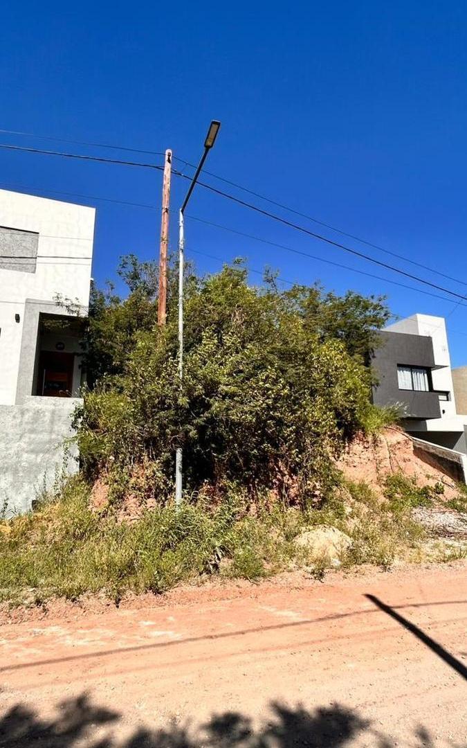 Foto de Lote en Venta en Villa Catalina - 400 m2, imagen 1