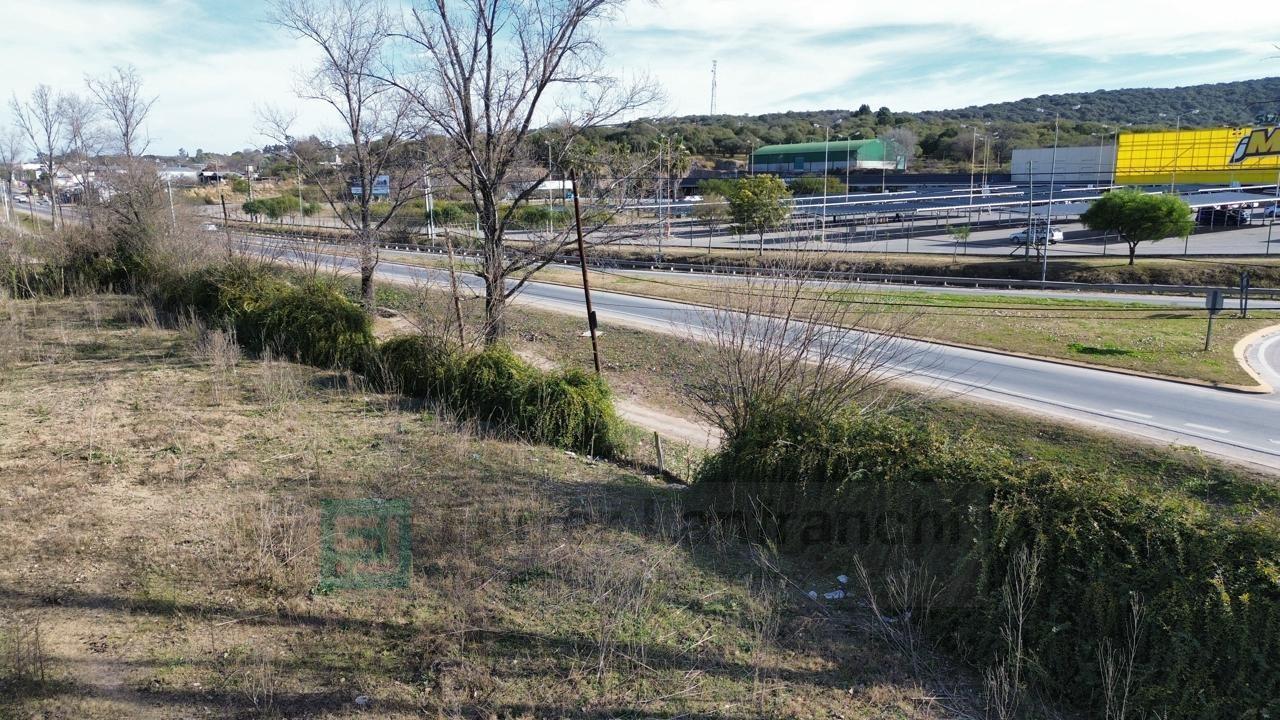 Foto de LOTE EN VENTA SOBRE E-53 APTO DESARROLLO, imagen 4