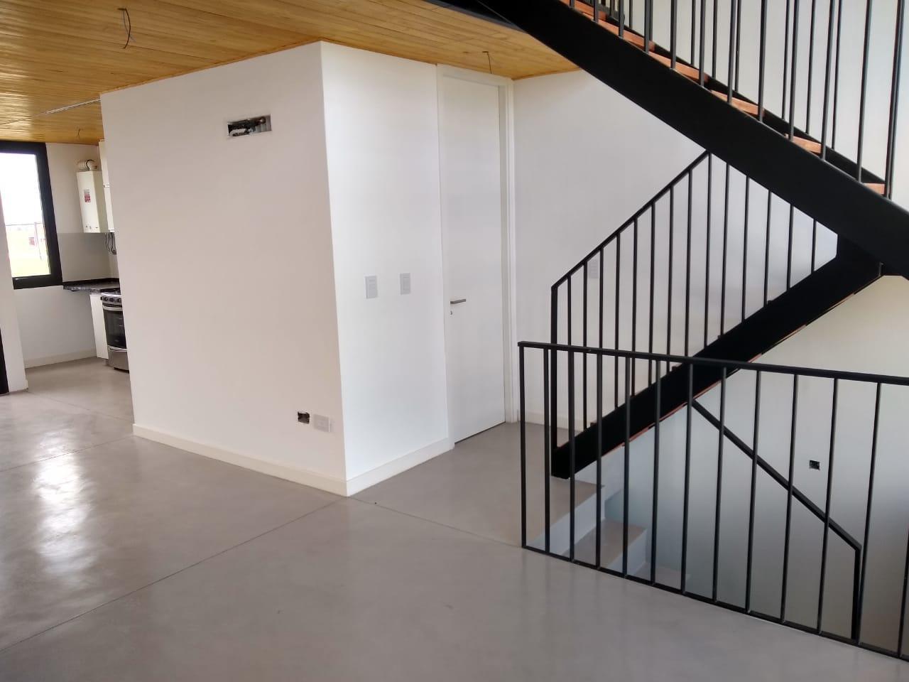 Foto de Alquiler Triplex Docta 2 dorm., imagen 1