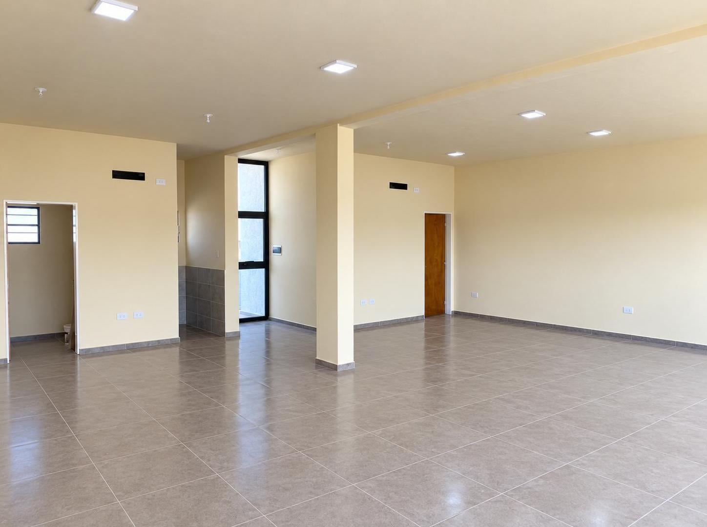Foto de LOCAL COMERCIAL EN VENTA DOCTA SOBRE BOULEVARD, imagen 2