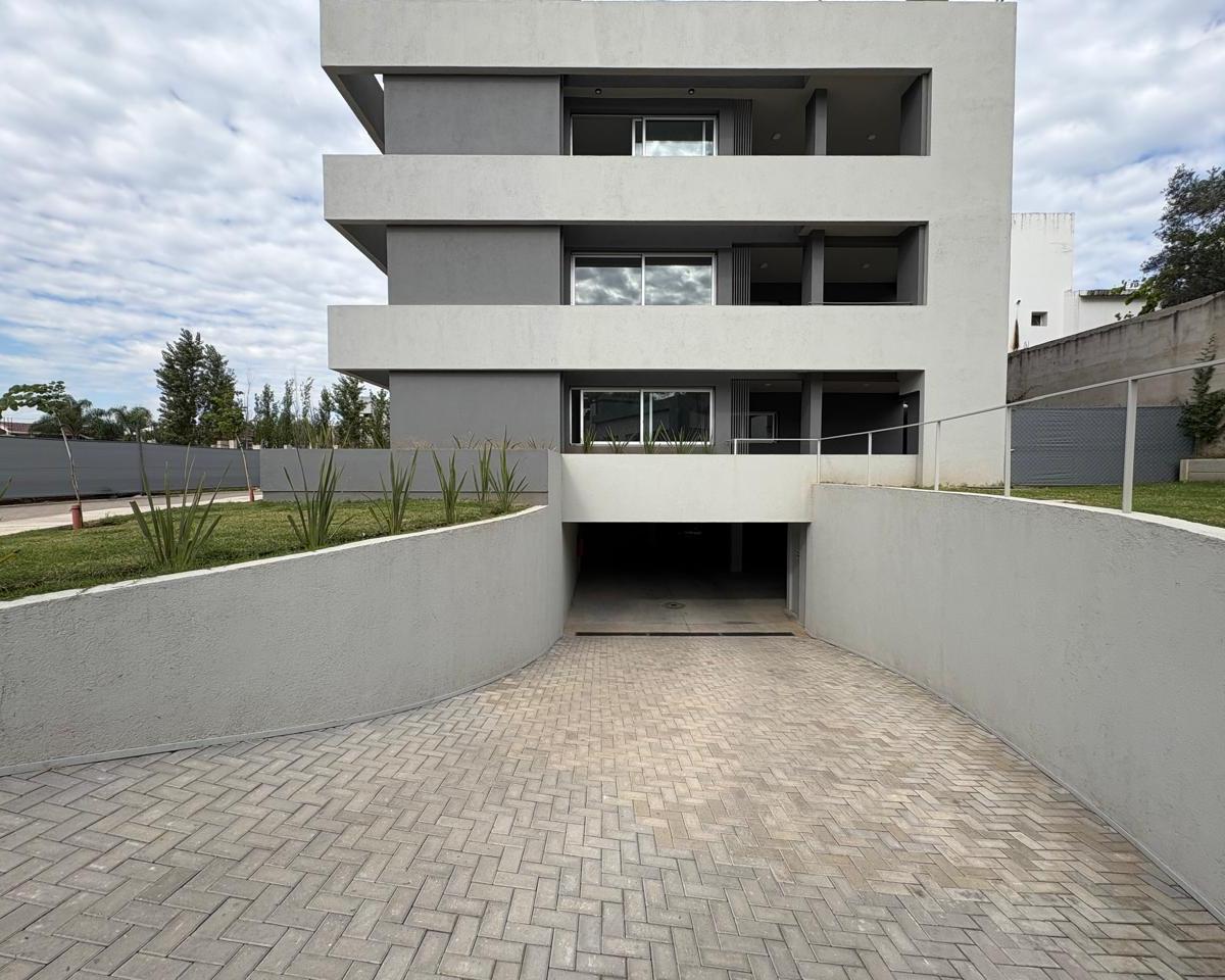 ALTO BELGRANO DÚPLEX EN TORRE 3 DORM C/GALERÍA Y JARDIN COCHERA AMENTIES SEGURIDAD