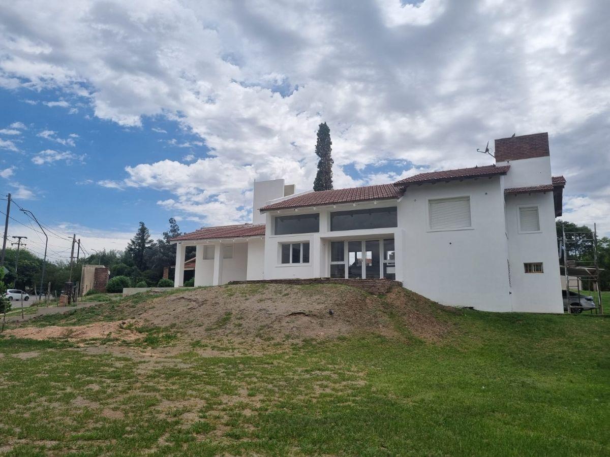 GRUPO NORTE ALQUILA LOCAL COMERCIAL, VISIBILIDAD PREMIUM 177MTS CUB SOBRE CALLE HERIBERTO MARTINEZ