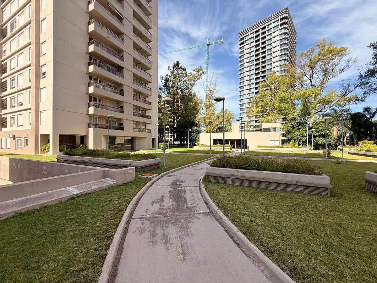 VENTA DEPTO 3 DORM 2 BAÑOS + COCHERA - COMPLEJO RESIDENCIAL MILÉNICA RODRÍGUEZ DEL BUSTO 1
