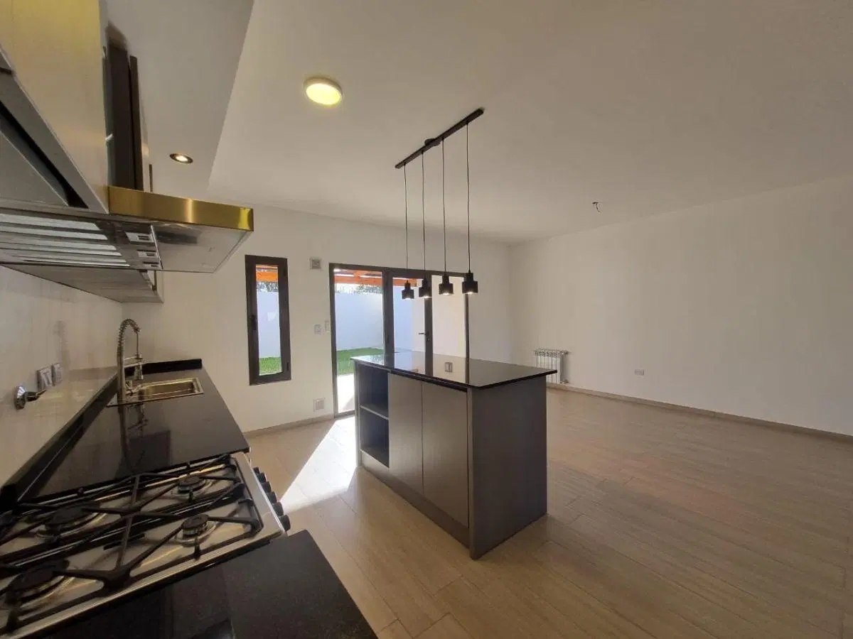 DOCTA - VENTA CASA 3 DORM. - 2 BAÑOS - QUINCHO Y ASADOR 2
