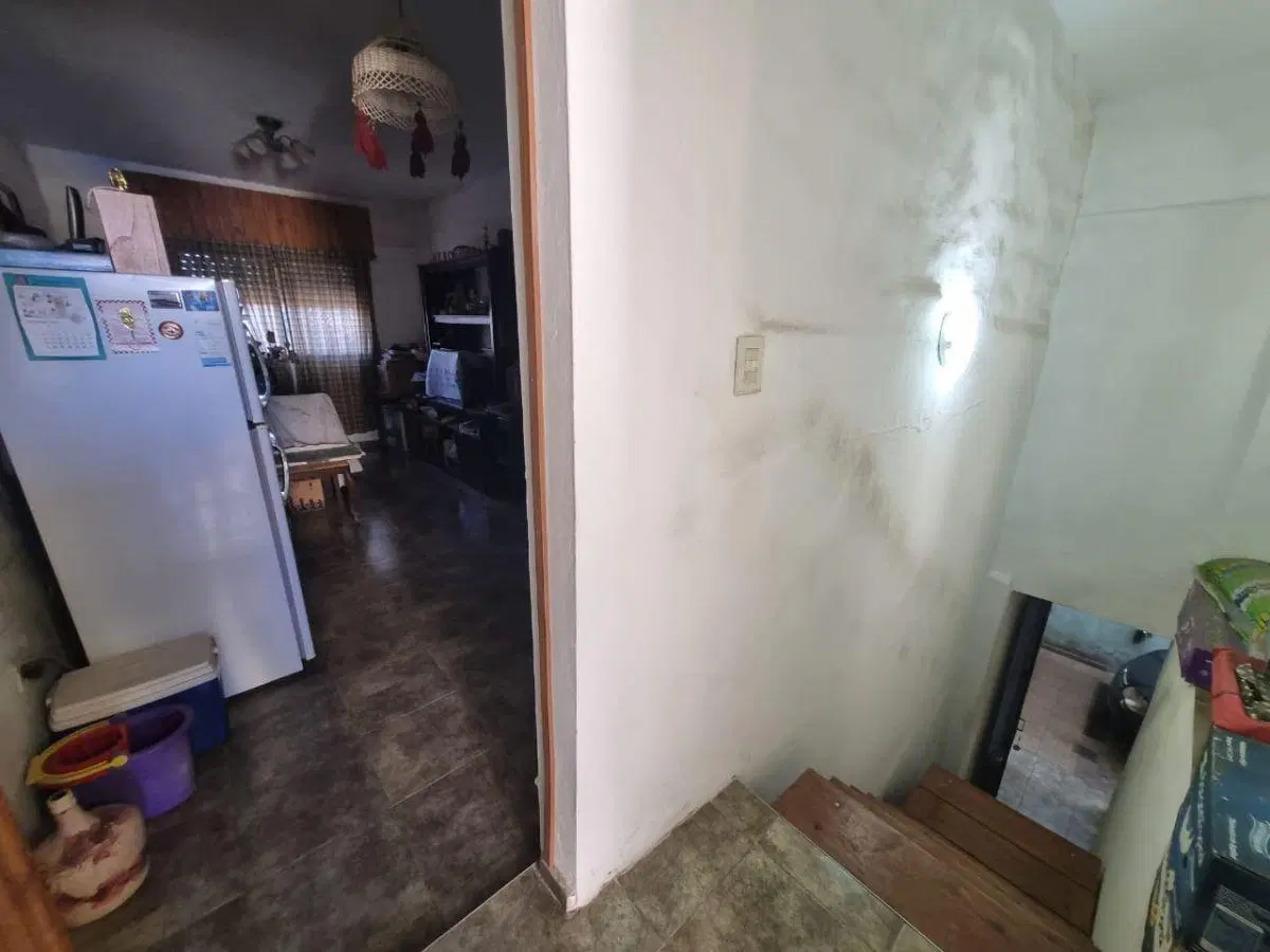 OPORTUNIDAD INVERSOR !! - VENTA 2 DEPTOS. + 2 LOCALES + GALPÓN - 315 M2 TERRENO / 349 M2 CUBIERTOS 2