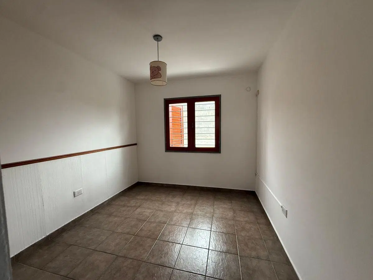 ALQUILER NUEVO POETA LUGONES CASA 3 DORM 3 COCHERAS CUB PATIO 1