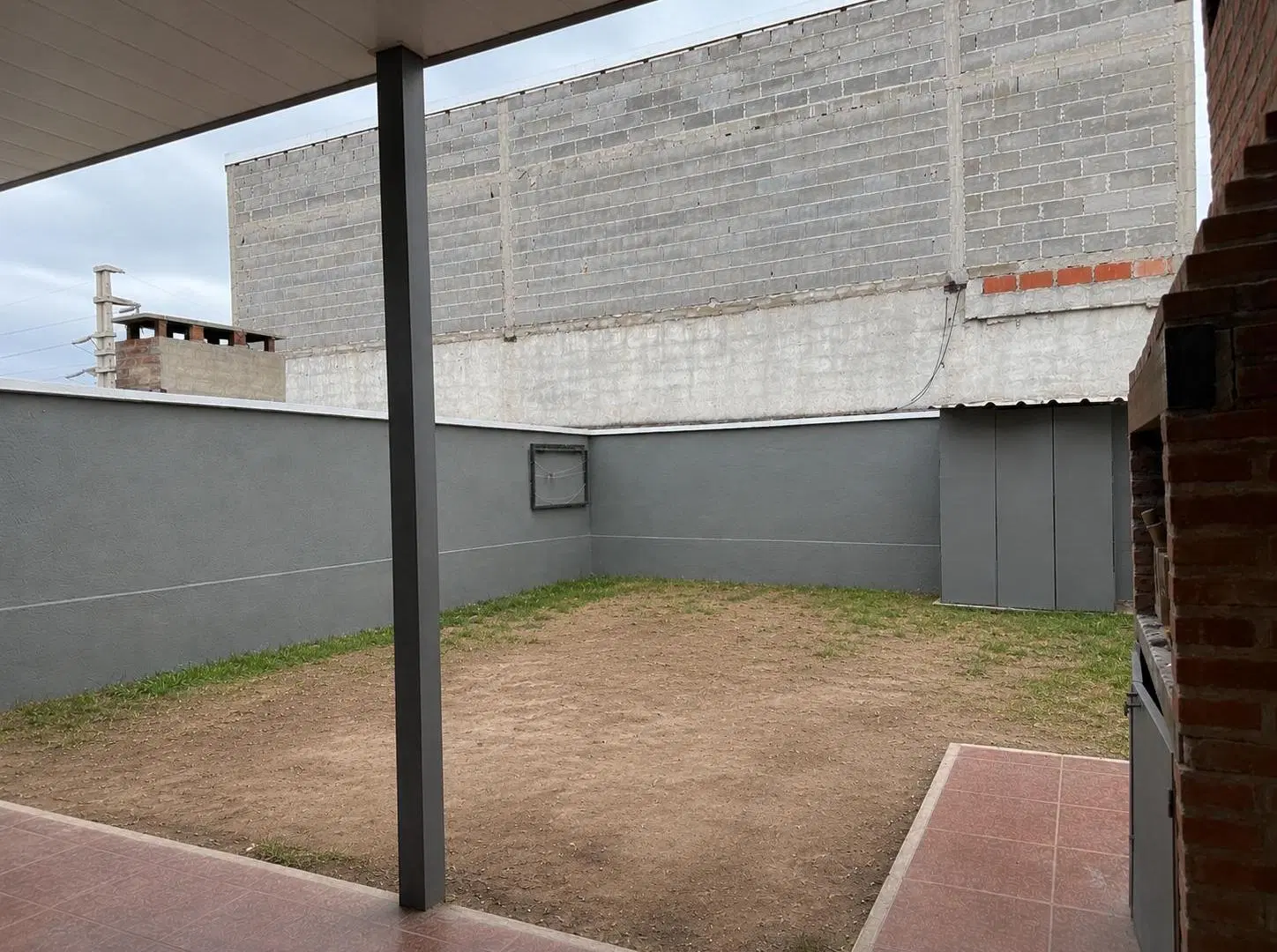 ALQUILER NUEVO POETA LUGONES CASA 3 DORM 3 COCHERAS CUB PATIO 3