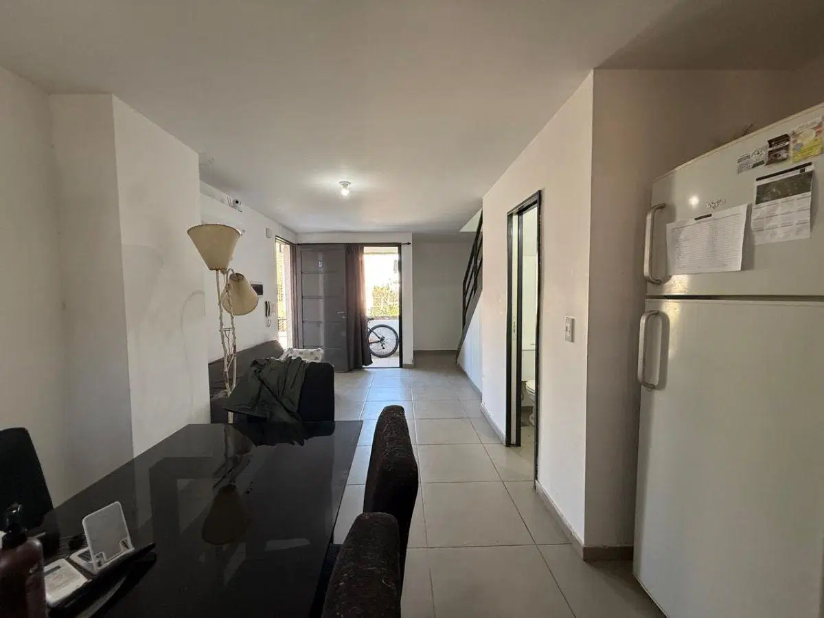 OPORTUNIDAD CARRASCAL DE LOS MAESTROS - VENTA Dúplex 2 Dorm C/ Balcón, Patio y Seguridad 3