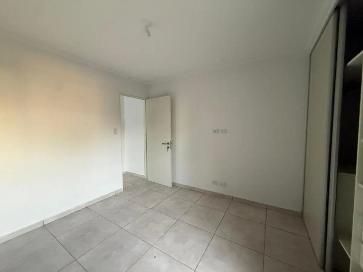 GUEMES VENTA DEPTO 1 DORM 1 BAÑO EDIFICIO CON GRAN TERRAZA QUINCHO Y ASADORES. 5