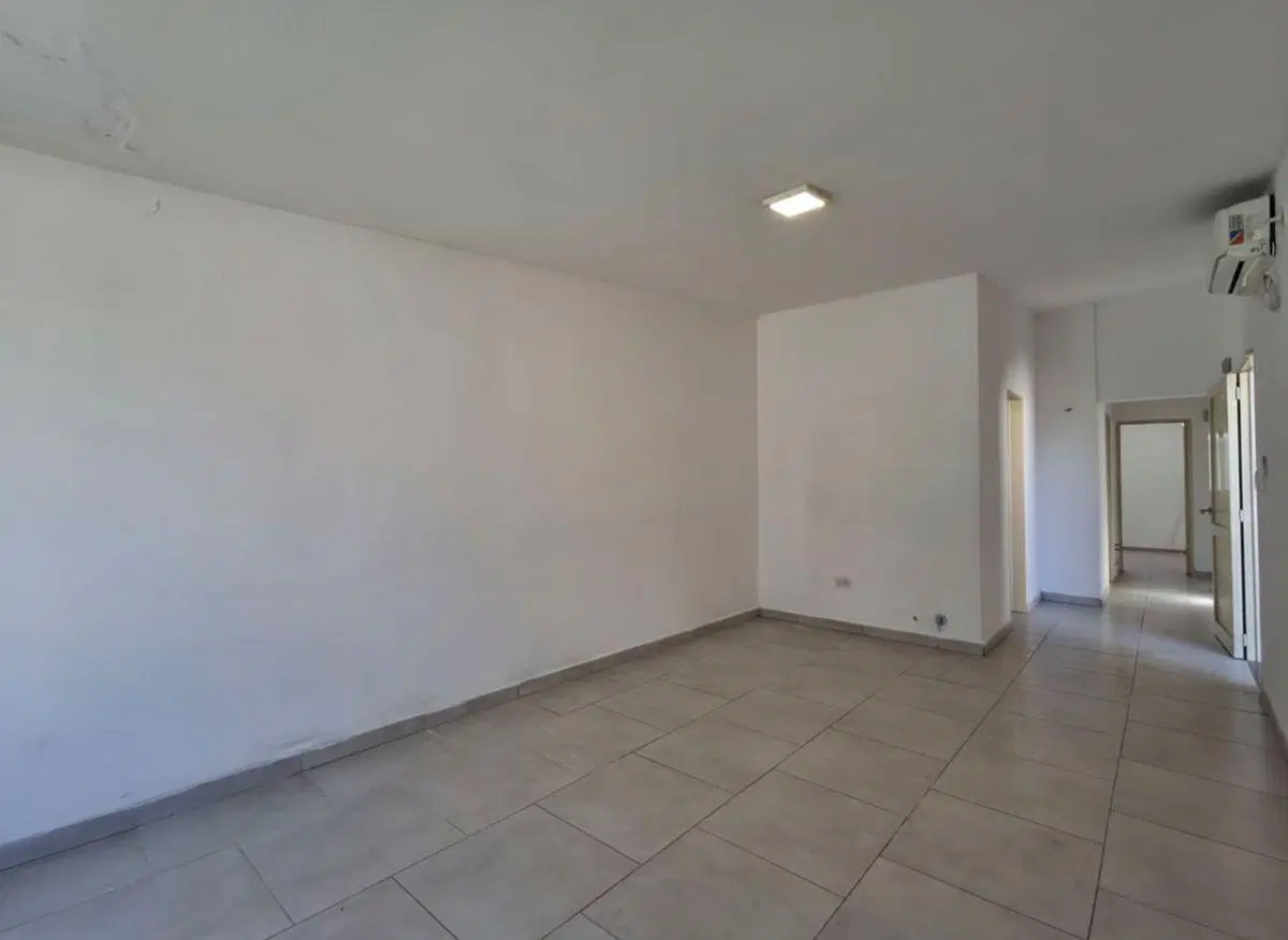 VENTA CASA 3 DORM + PISCINA+ CUARTO DE GUARDADO EN BARRIO QUINTAS DE ARGUELLO. 3