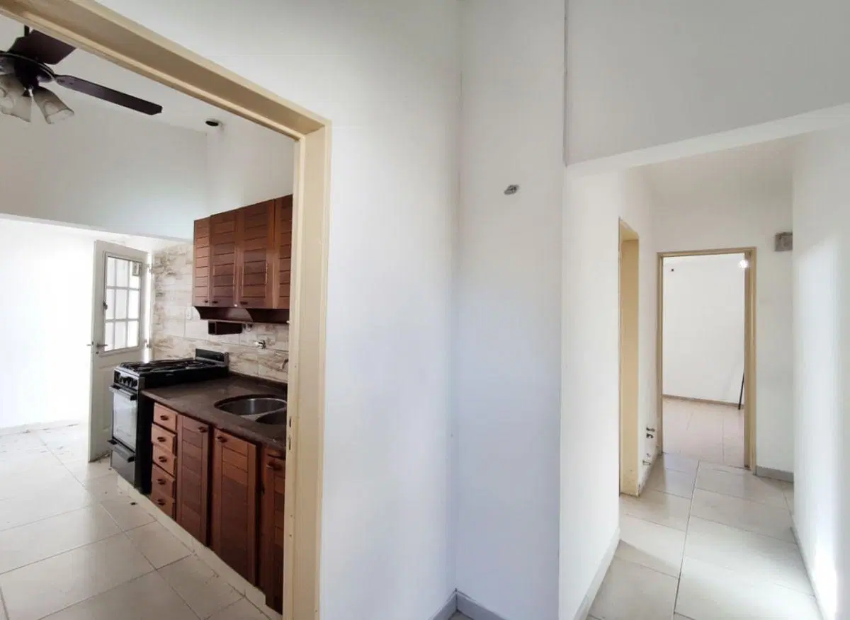 VENTA CASA 3 DORM + PISCINA+ CUARTO DE GUARDADO EN BARRIO QUINTAS DE ARGUELLO. 2