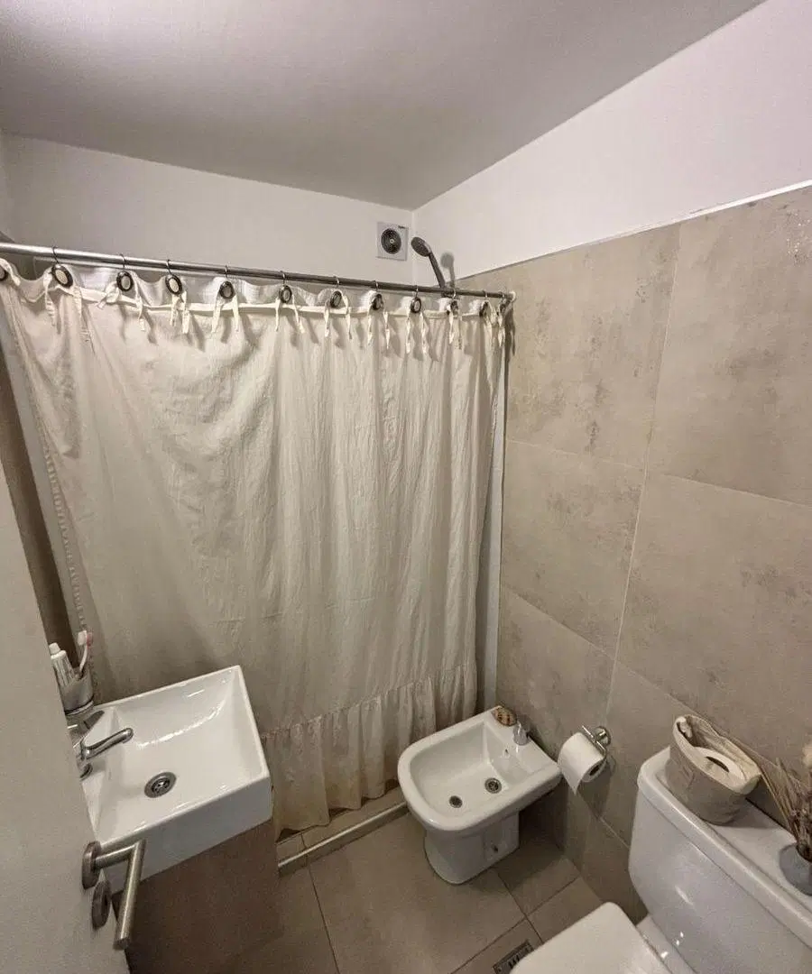 VENDE DEPARTAMENTO 1 DORM COCHERA PISCINA GRAL PAZ 2