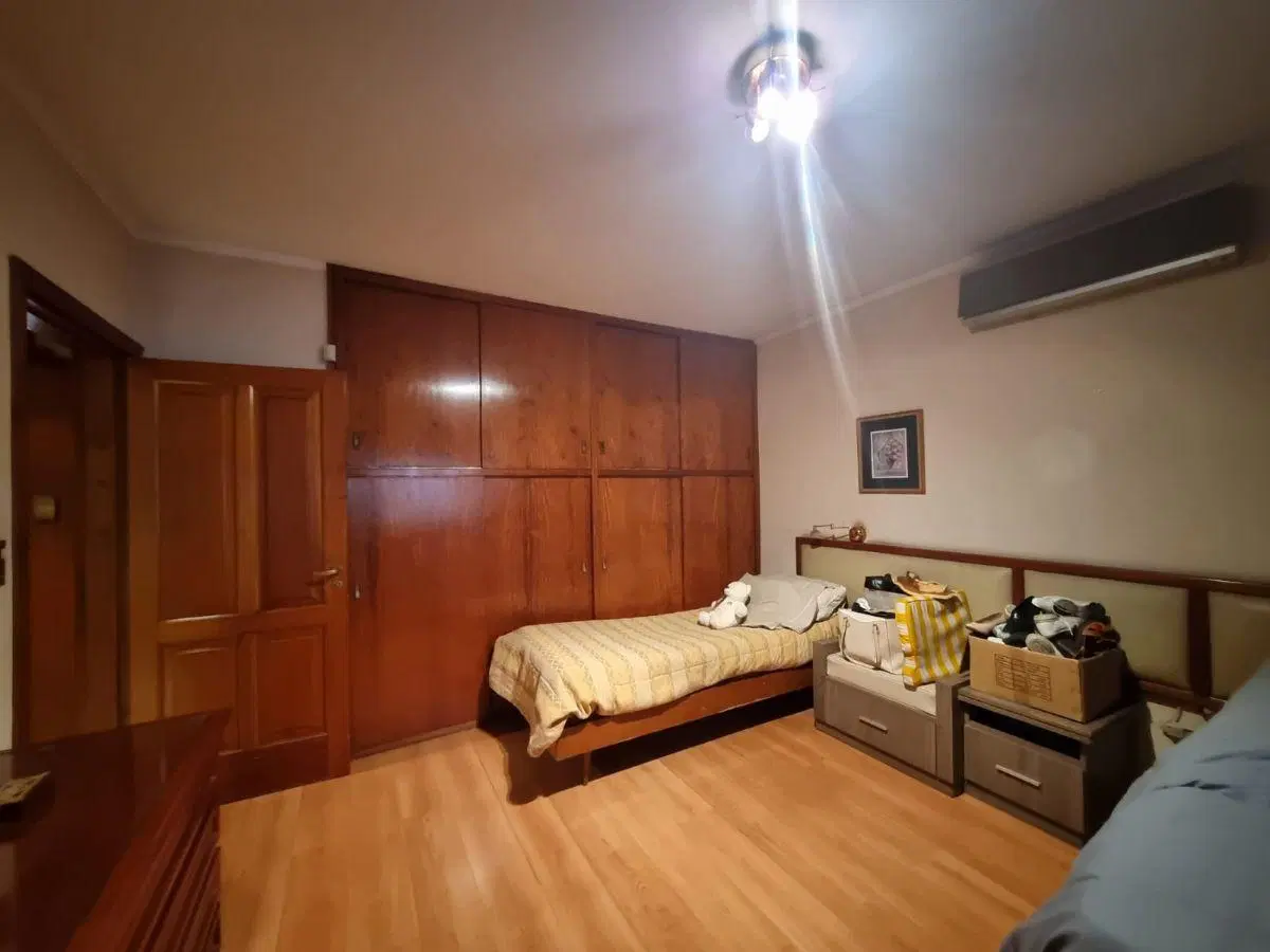 VENTA CASA 3 DORM + ESCRIT. - PATIO - QUINCHO/ASADOR - PISCINA - 1369 M2 TERR. / 491 M2 CUBIERTOS 8