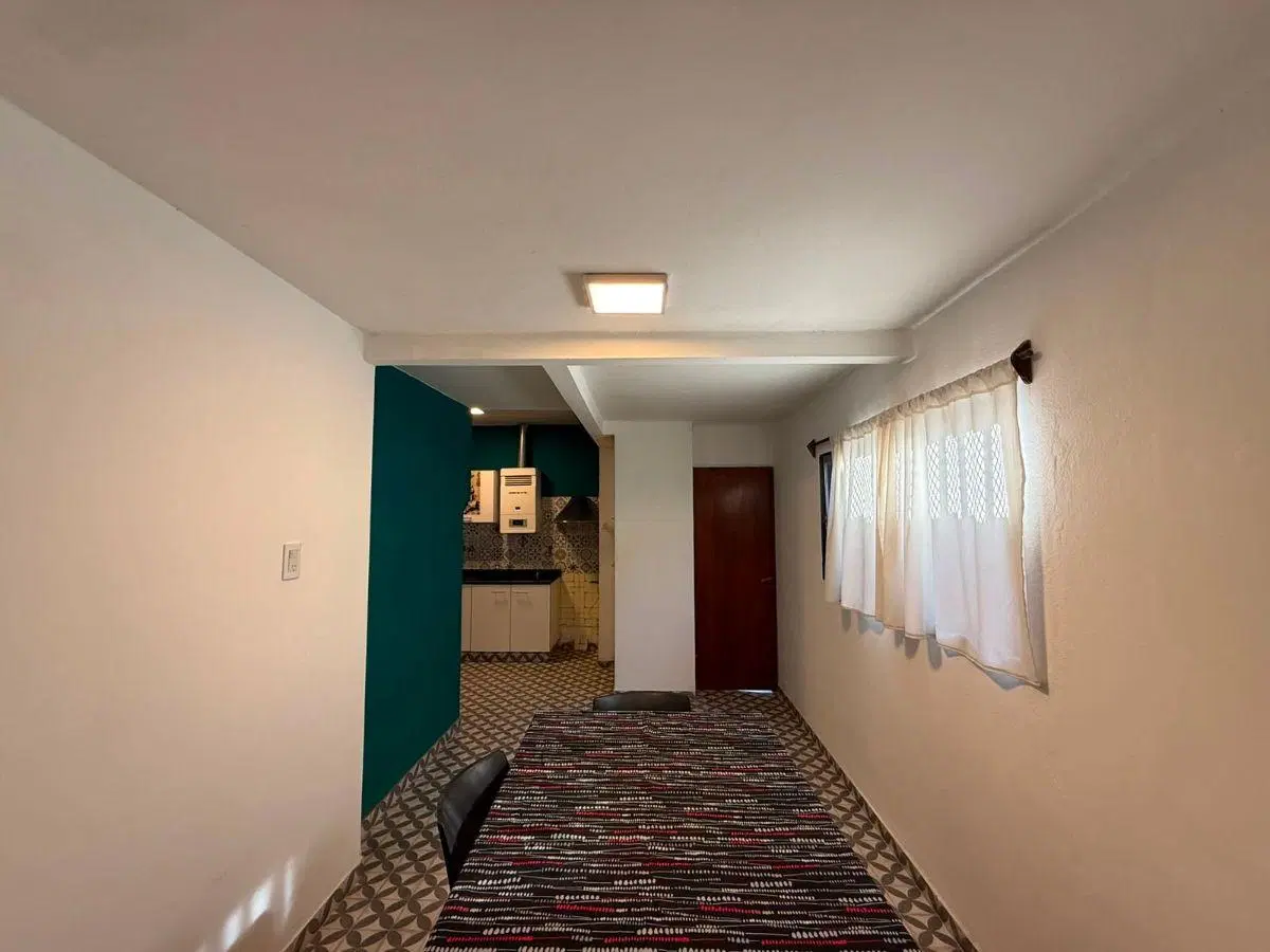MARQUES DE SOBREMONTE - EXCELENTE CASA RECICLADA 3 DORM + DEPARTAMENTO 1 DORMITORIO - C/PATIO 2