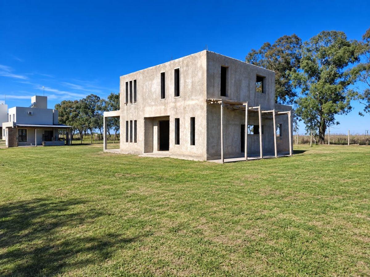 Foto de OPORTUNIDAD - VENTA - LOTE CON MEJORAS - VALLE DEL GOLF - MALAGUEÑO (, imagen 1