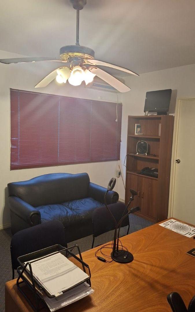 Foto de VENTA DE OFICINA ZONA RETIRO. IMPECABLE USD 29500, imagen 1