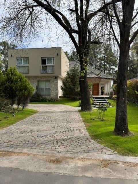 Foto de Casa en Venta en Highland Park CC, Pilar, G.B.A. Zona Norte, imagen 2