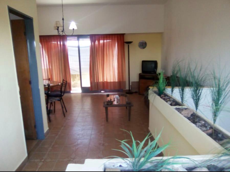 Excelente Galpón y Departamento en Planta Alta en Martin Coronado 1