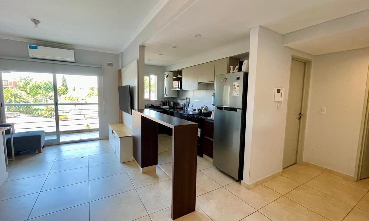 Foto de Amplio departamento 2 ambientes en el centro de Villa Ballester, imagen 5