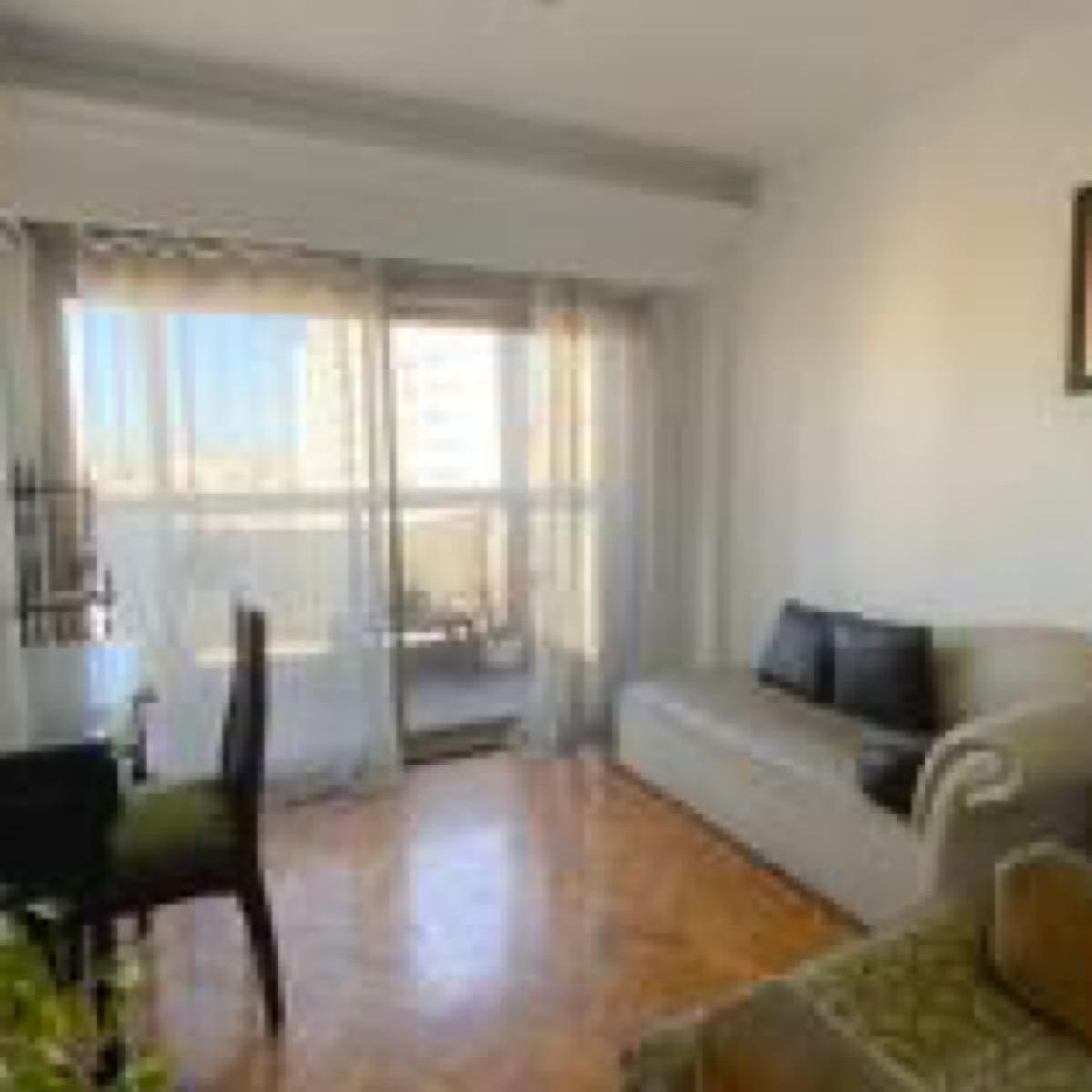Departamento 4 AMB en Av Corrientes casi esquina Pueyrredón