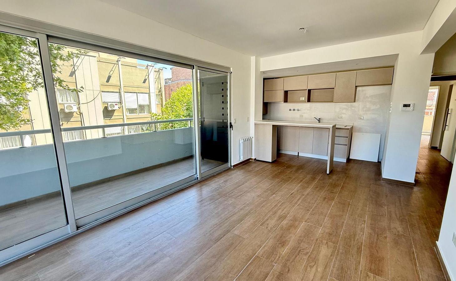 Departamento 3 ambientes con parrilla a estrenar en San Martin Centro