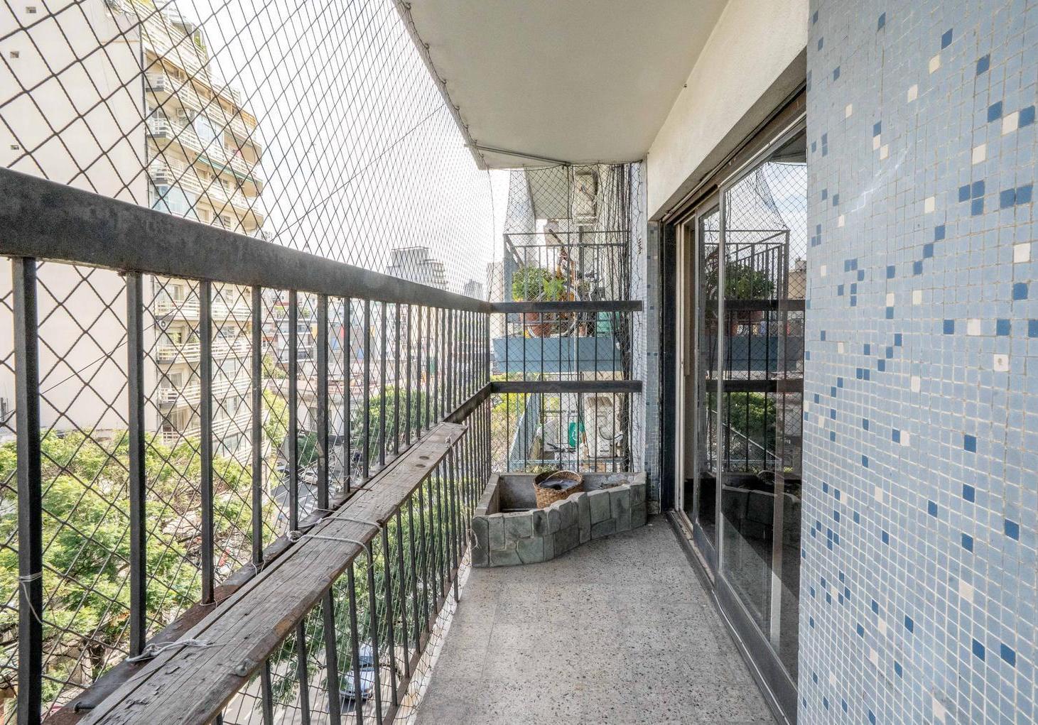 Venta de Departamento en Villa Crespo de 5 Ambientes y Dependencia