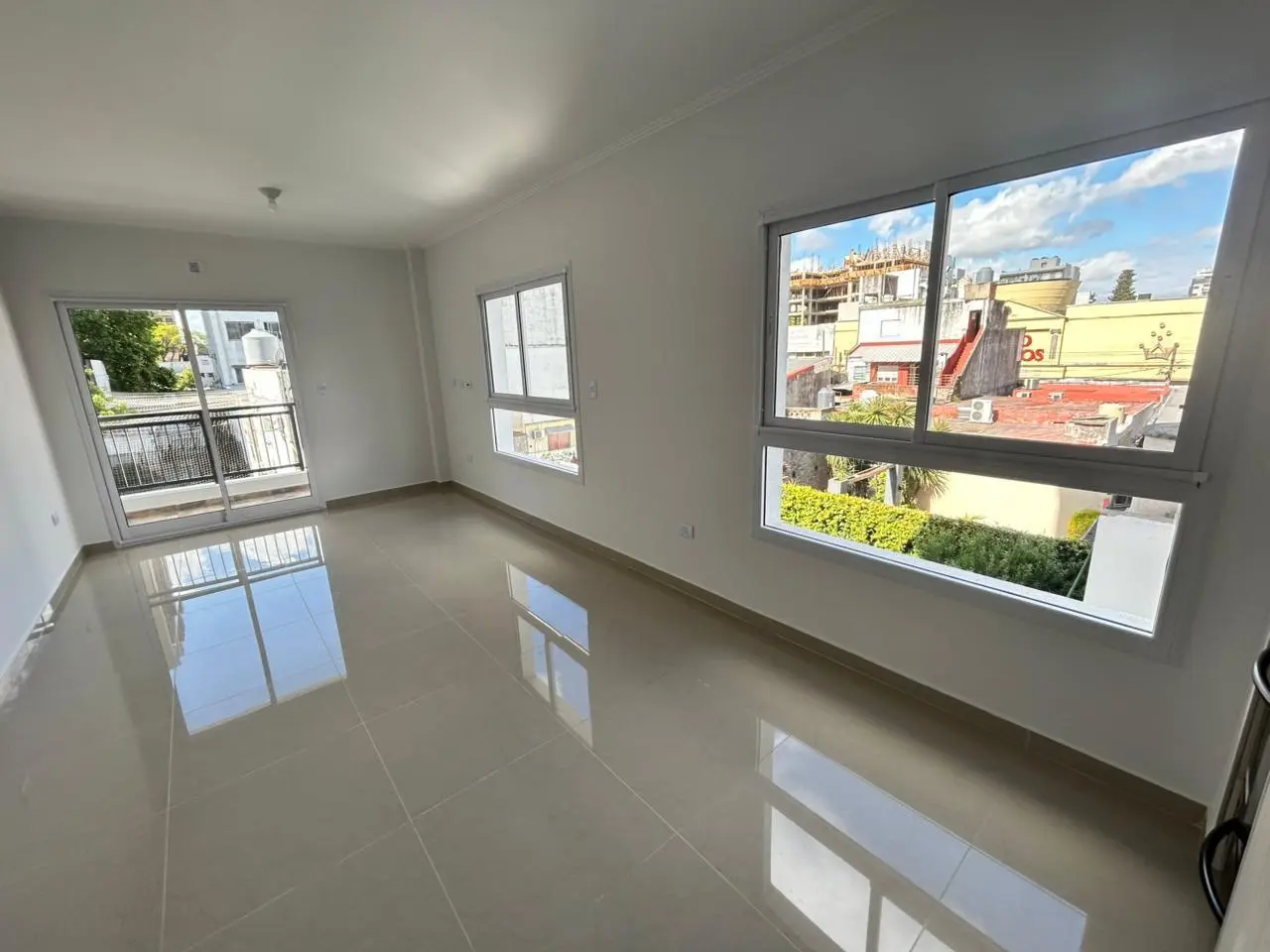 OPORTUNIDAD departamento en Caseros! 4