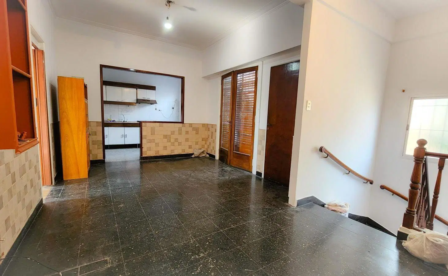 COMODO Y AMPLIO PH DE 3 AMBIENTES - BALCON Y TERRAZA 2