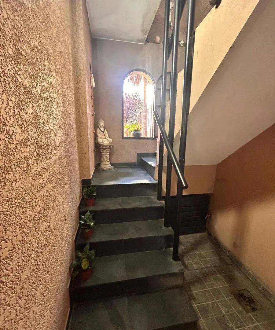 PH 3 AMBIENTES en primer piso por escalera 2