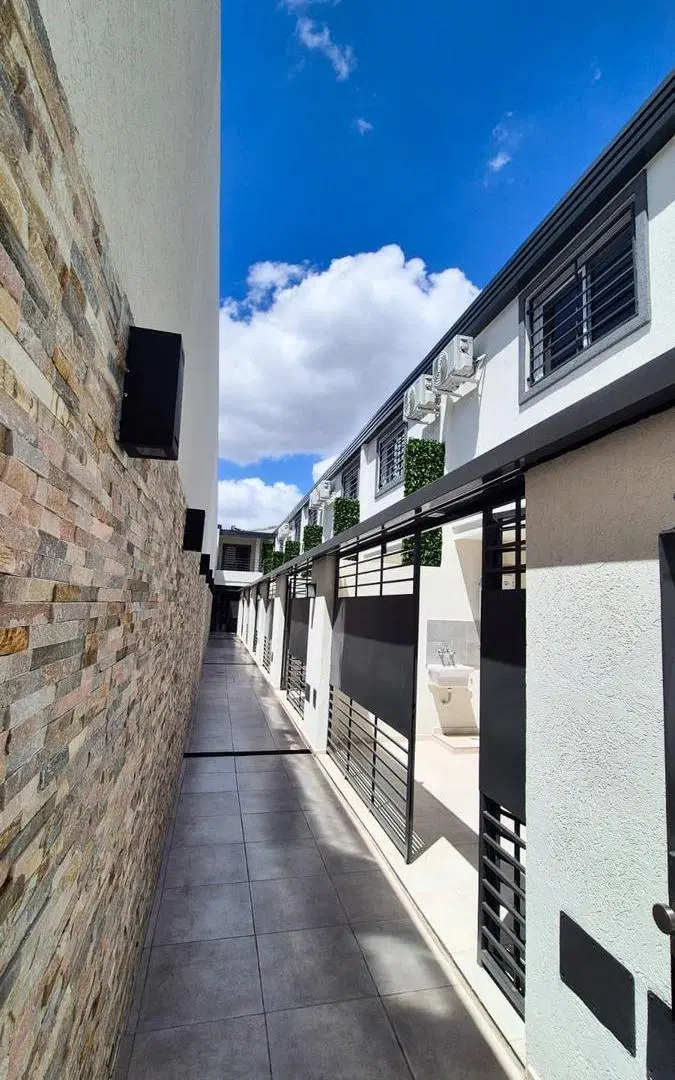 Departamento 2 AMBIENTES en VENTA - Villa Lynch 3