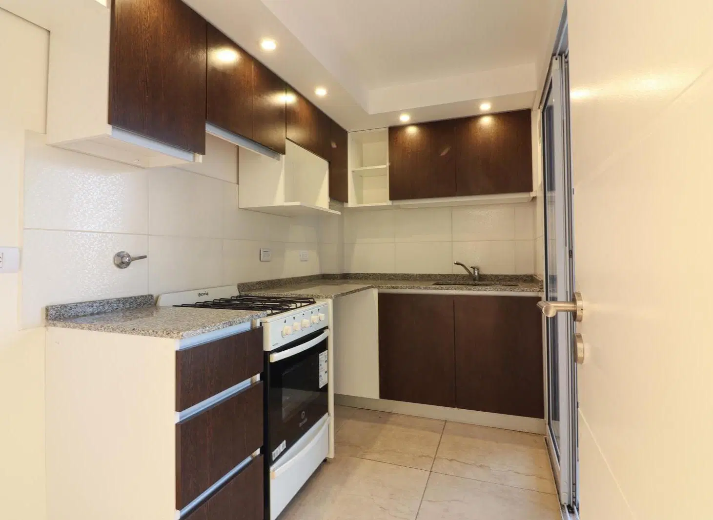 DEPARTAMENTO 3 AMBIENTES - VENTA - VILLA BALLESTER 3