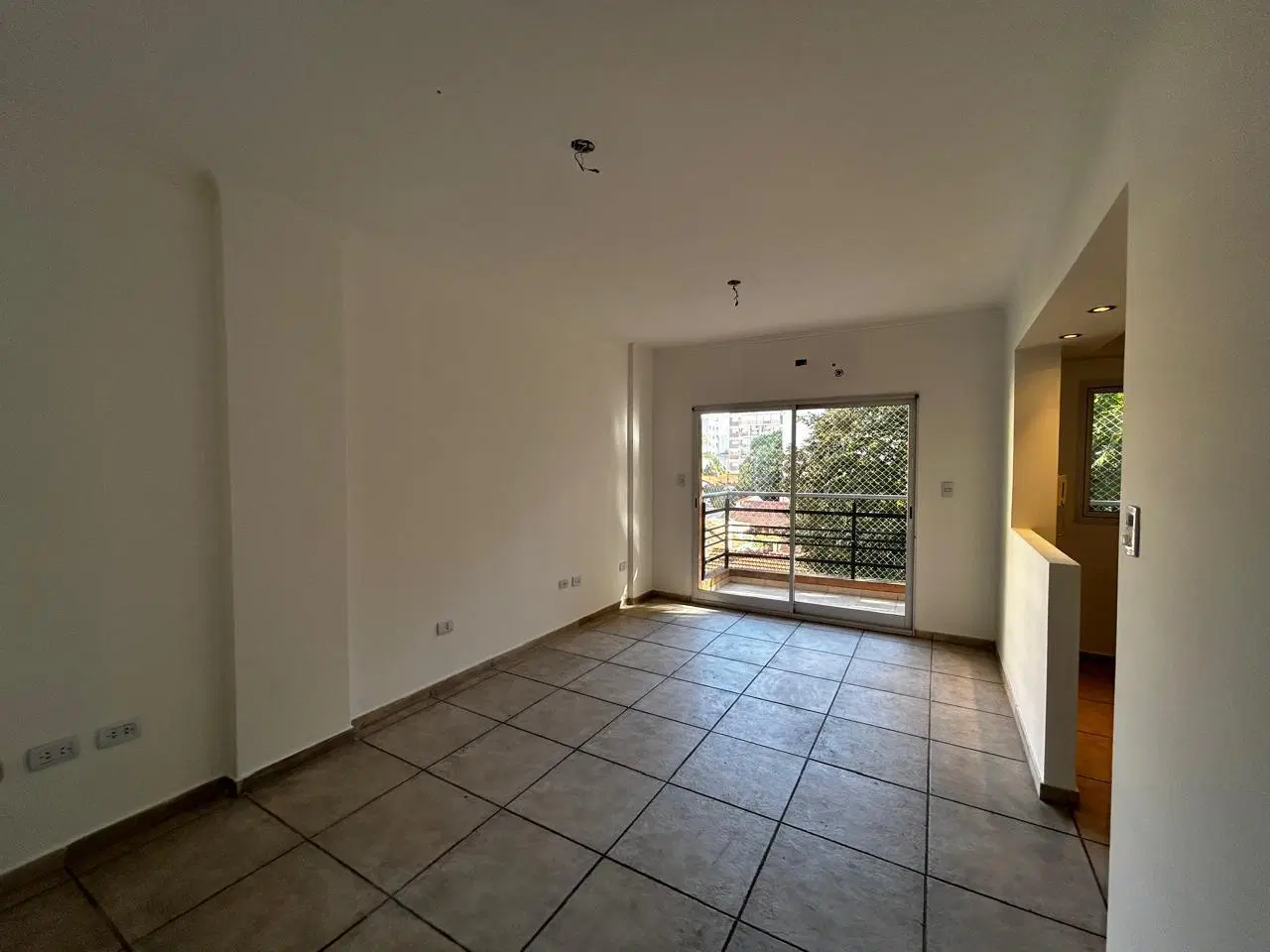 Departamento 2 ambientes con cochera doble en San Martin 3